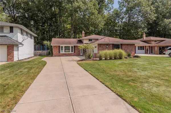 4143 Brendan Lane, North Olmsted, OH 44070