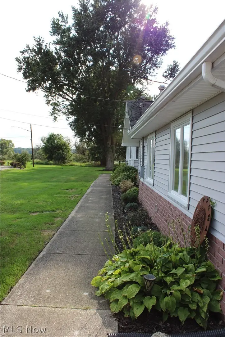 542 Lee Lore Drive, Chippewa Lake, OH 44215 - #2