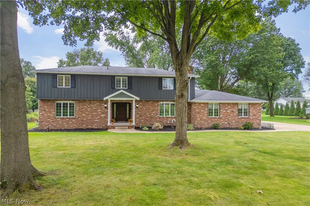 1424 Stonington Nw Road, North Canton, OH 44720 - #1