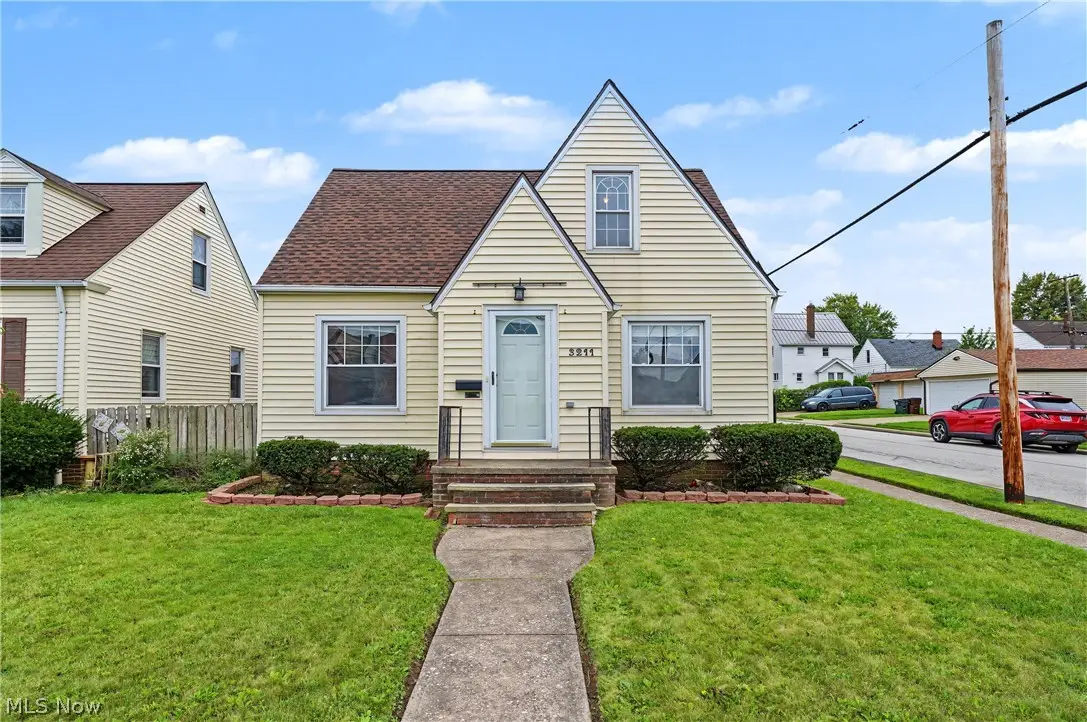 3211 North Avenue, Parma, OH 44134 - #1