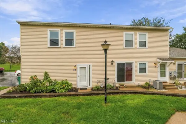 2551 Royal County Down Drive #D, Uniontown, OH 44685