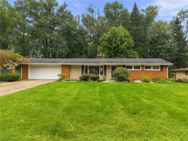 2033 Clearview Ne Street, Massillon, OH 44646