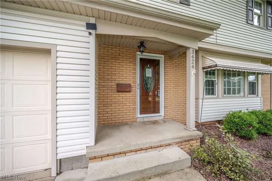 3424 Tall Oaks Lane, Austintown, OH 44511 - #2