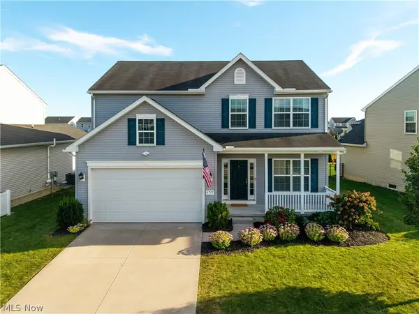 6715 High Perch Drive, North Ridgeville, OH 44039