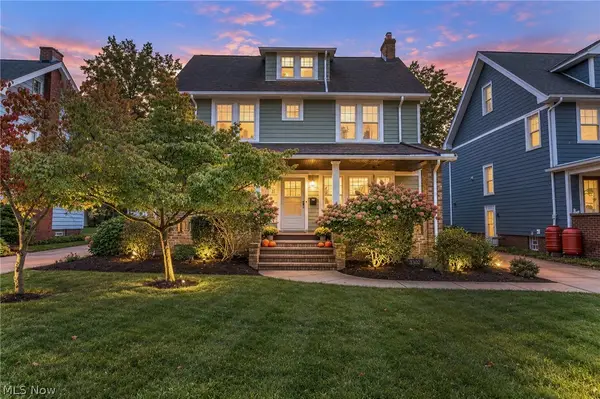 3302 E Scarborough Road, Cleveland Heights, OH 44118