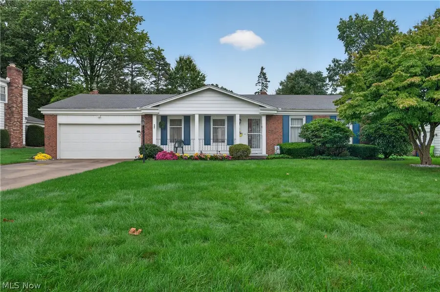 467 Green Meadow Drive, Tallmadge, OH 44278 - #2