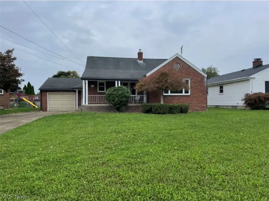 857 5th Street, Struthers, OH 44471 - #3
