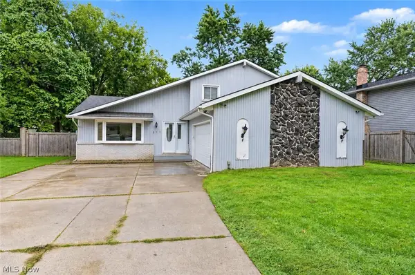 17513 Howe Road, Strongsville, OH 44136