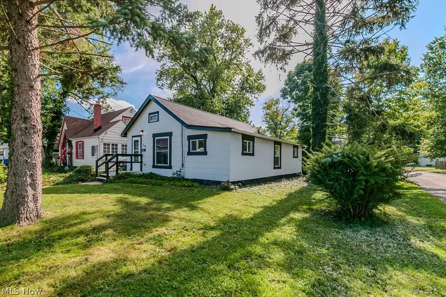 246 Courtland Boulevard, Eastlake, OH 44095 - #2