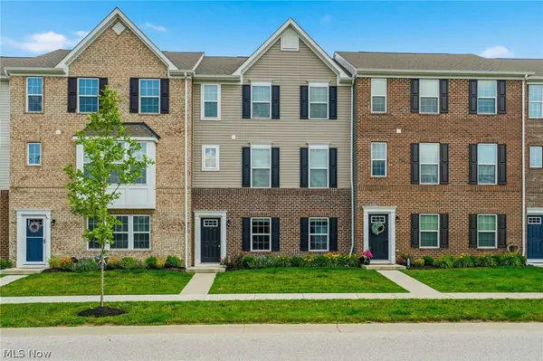 1666 N Eckert Lane, Cuyahoga Falls, OH 44313