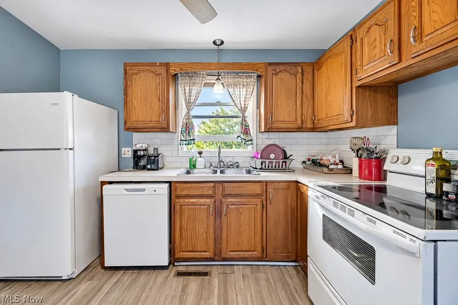 15620 Mason Road, Vermilion, OH 44089 - #3