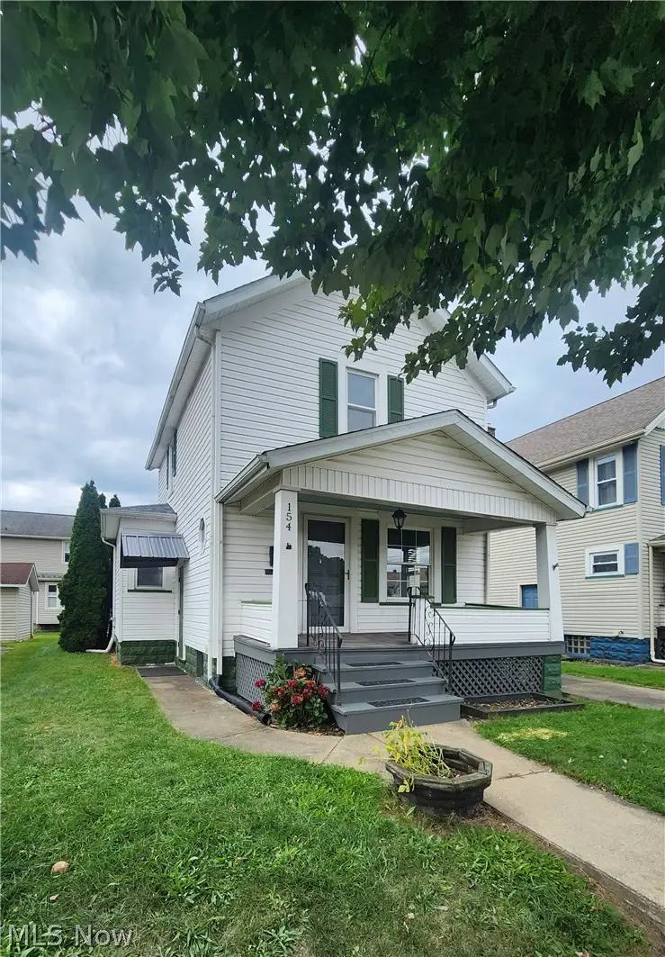 154 Moore Nw Avenue, New Philadelphia, OH 44663 - #2