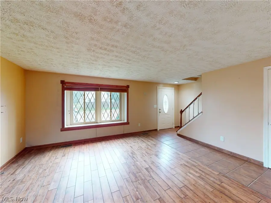 173 Ault Street, Wadsworth, OH 44281 - #3