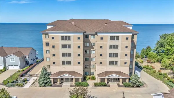 9523 Larimar Drive, Willowick, OH 44095