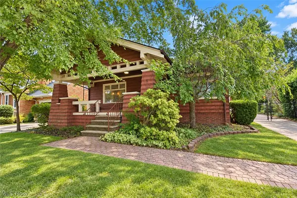 5883 Clearview Drive, Parma Heights, OH 44130