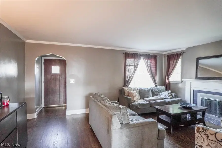 312 32nd Nw Street, Canton, OH 44709 - #3