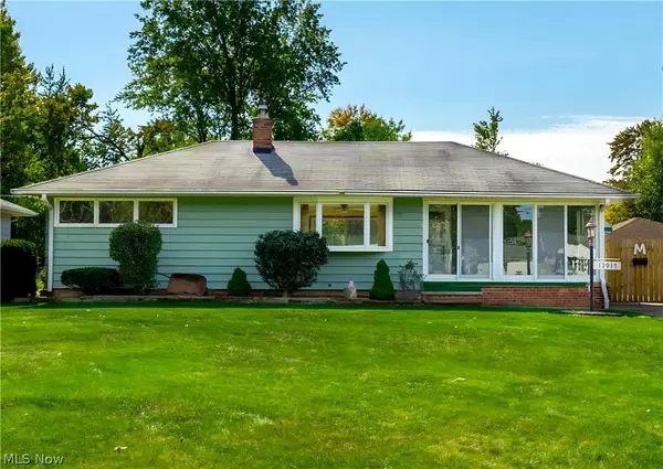 13917 Settlement Acres Drive, Brook Park, OH 44142