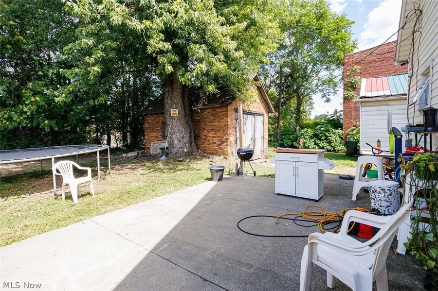 113 East 4th, Uhrichsville, OH 44683 - #2
