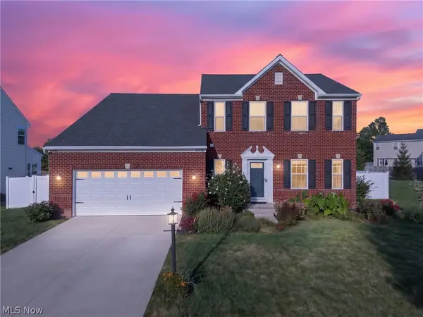 31832 Suncrest Circle, North Ridgeville, OH 44039