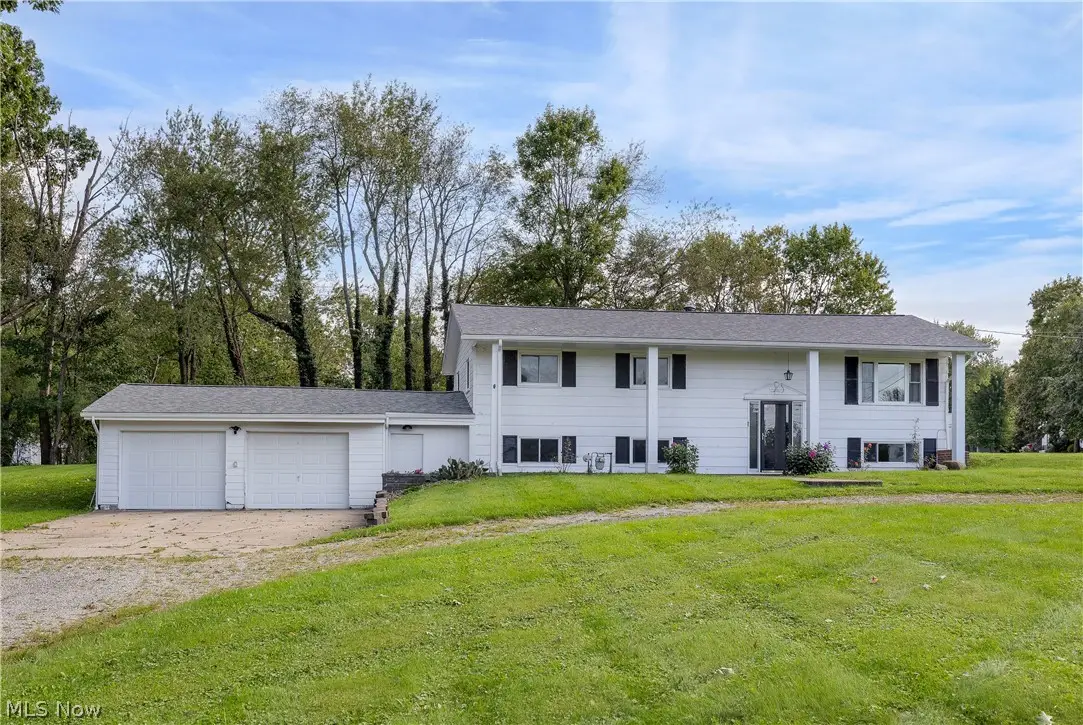 6410 Westmore Street, Louisville, OH 44641 - #1