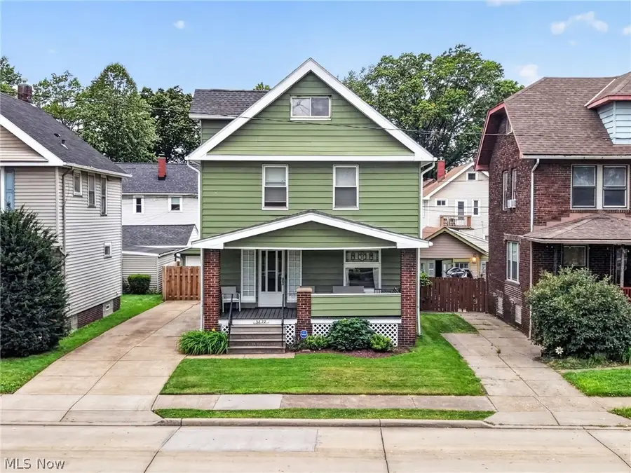 3872 E 40th Street, Newburgh Heights, OH 44105 - #2