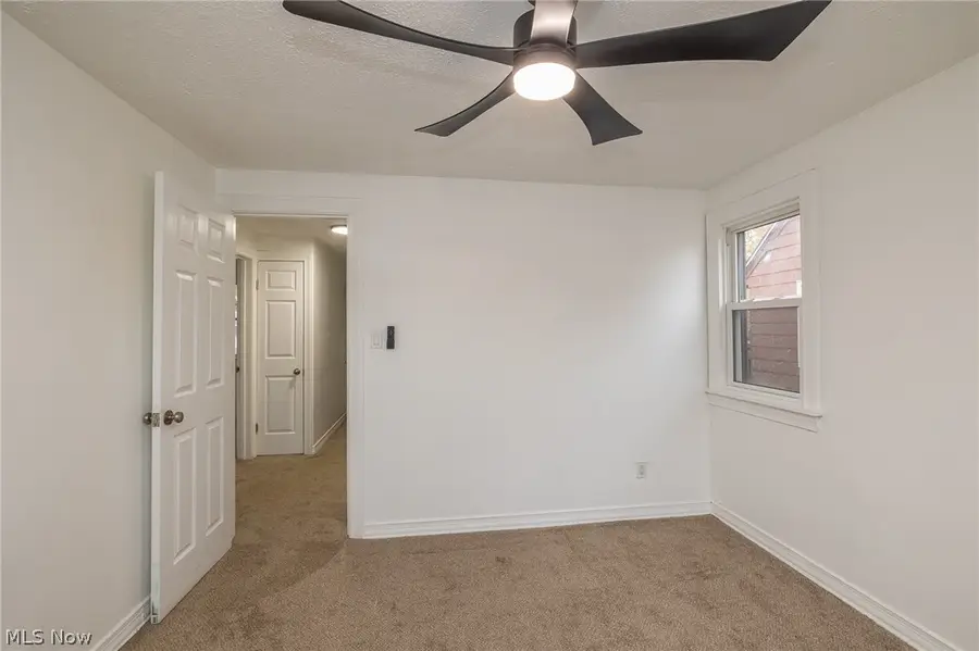 939 Vineshire Road, Cleveland Heights, OH 44121 - #3