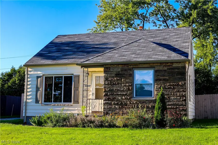 20657 Bowling Green Road, Maple Heights, OH 44137 - #3