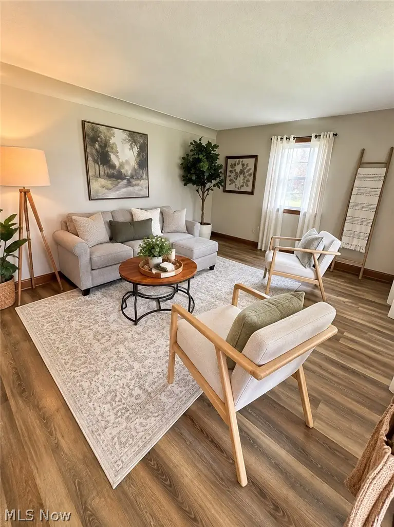 525 W Omar Street, Struthers, OH 44471 - #2