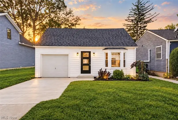 208 Sunset Road, Avon Lake, OH 44012