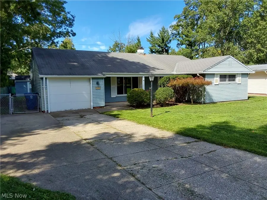 6382 Alderwood Road, Parma Heights, OH 44130 - #2