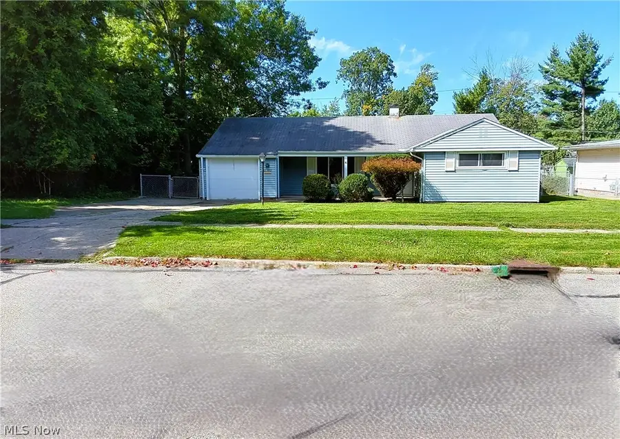 6382 Alderwood Road, Parma Heights, OH 44130 - #3