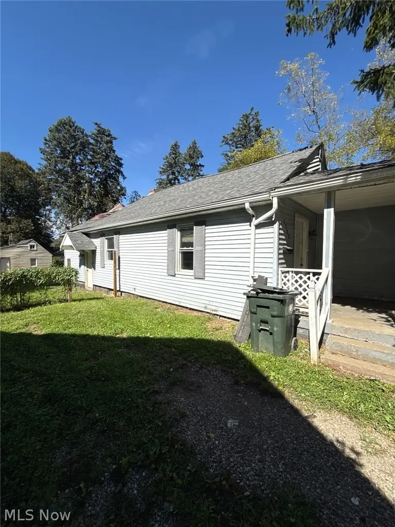 1717 Root Ne Avenue, Canton, OH 44705 - #1