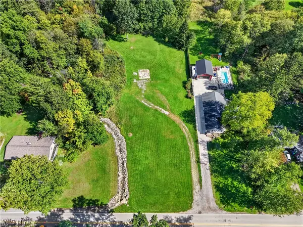 335 E King Street, Chardon, OH 44024