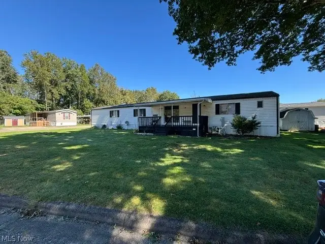 416 Sailfish Se Lane, New Philadelphia, OH 44663 - #2
