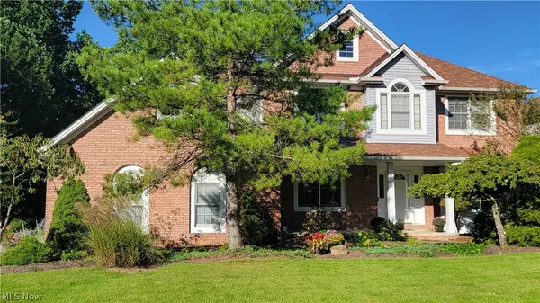 8766 Pointe Drive, Broadview Heights, OH 44147