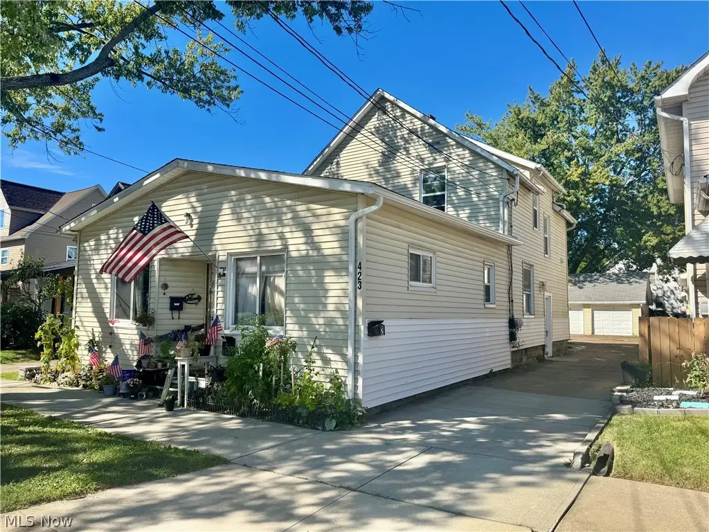 423 7th Street, Fairport Harbor, OH 44077 - #1