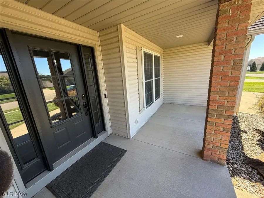 1319 Parkdale Drive, Dover, OH 44622 - #2