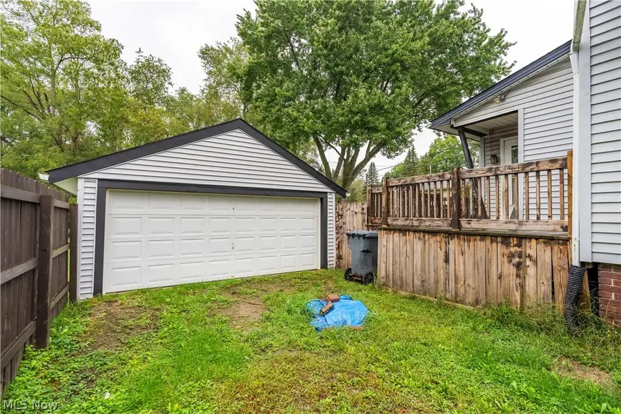 417 Tuscarawas Nw Avenue, Brewster, OH 44613 - #3