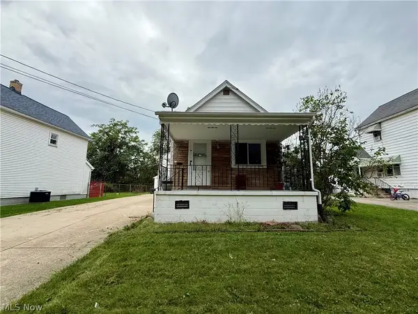 38 Regent Street, Campbell, OH 44405