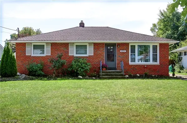 22095 Sandy Lane, Fairview Park, OH 44126
