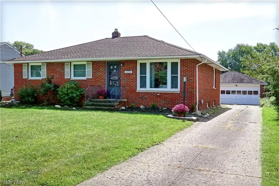 22095 Sandy Lane, Fairview Park, OH 44126 - #2