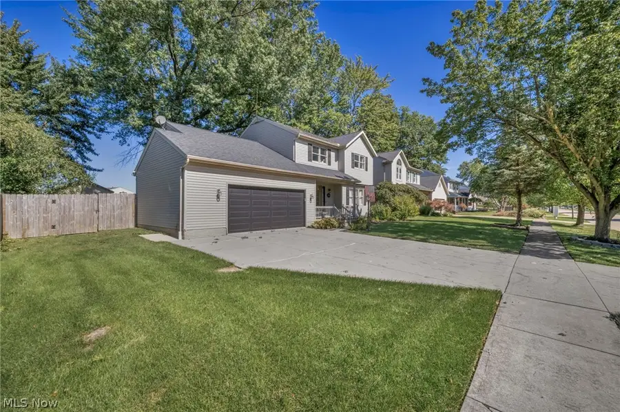 352 Carol Lane, Elyria, OH 44035 - #2