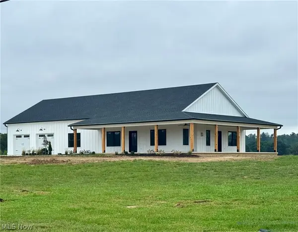 454 Hocking Road, Little Hocking, OH 45742
