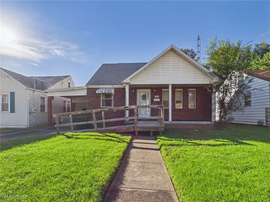 3007 10th Avenue, Vienna, WV 26105 - #2