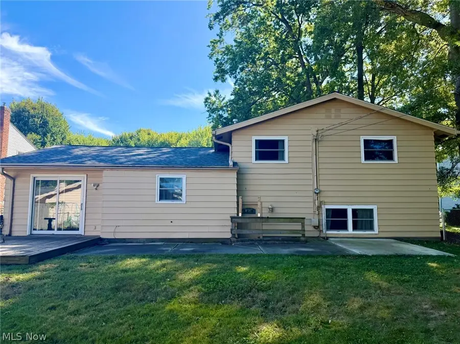 28096 Edgepark Drive, North Olmsted, OH 44070 - #2