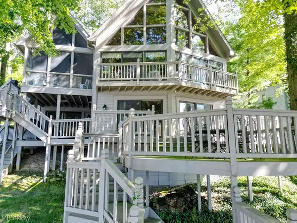 637 King Beach Drive, Howard, OH 43028