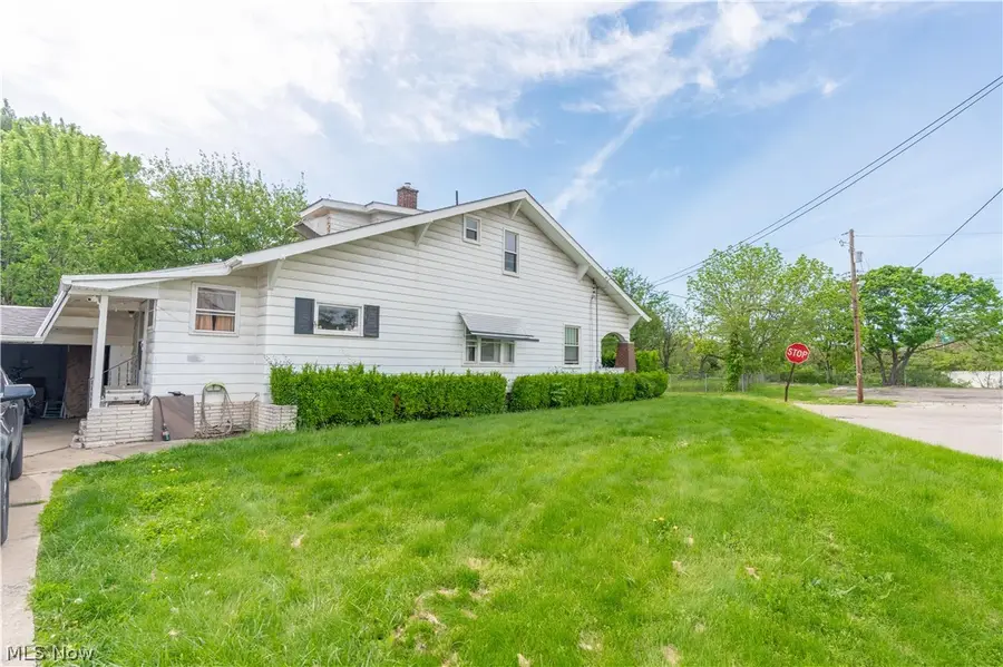 1500 28th Nw Street, Canton, OH 44709 - #2