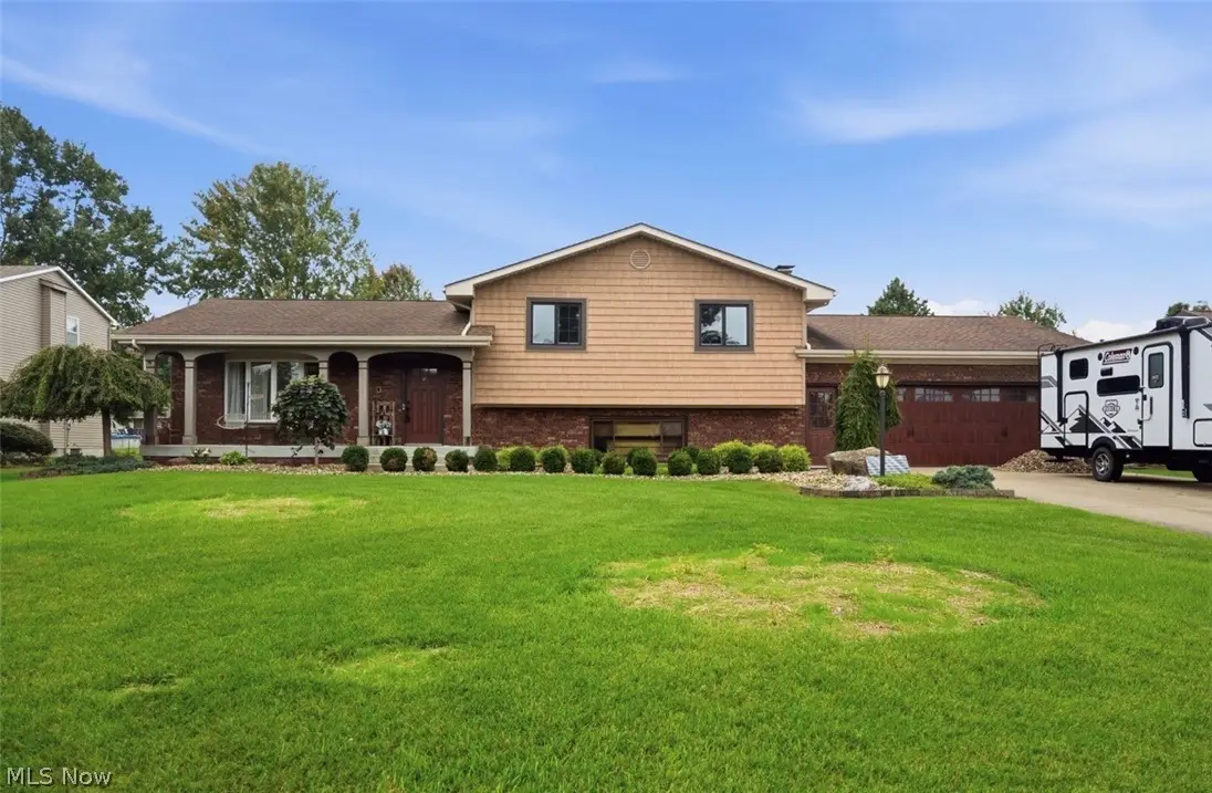 5652 Bonnell Drive, Youngstown, OH 44512 - #1