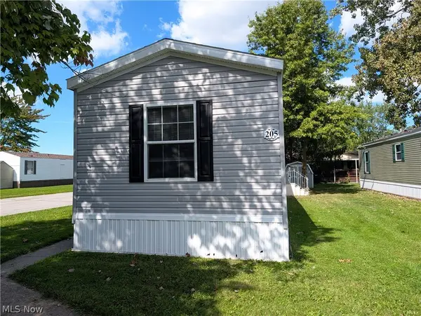 205 Brenthaven Street #182, Elyria, OH 44035