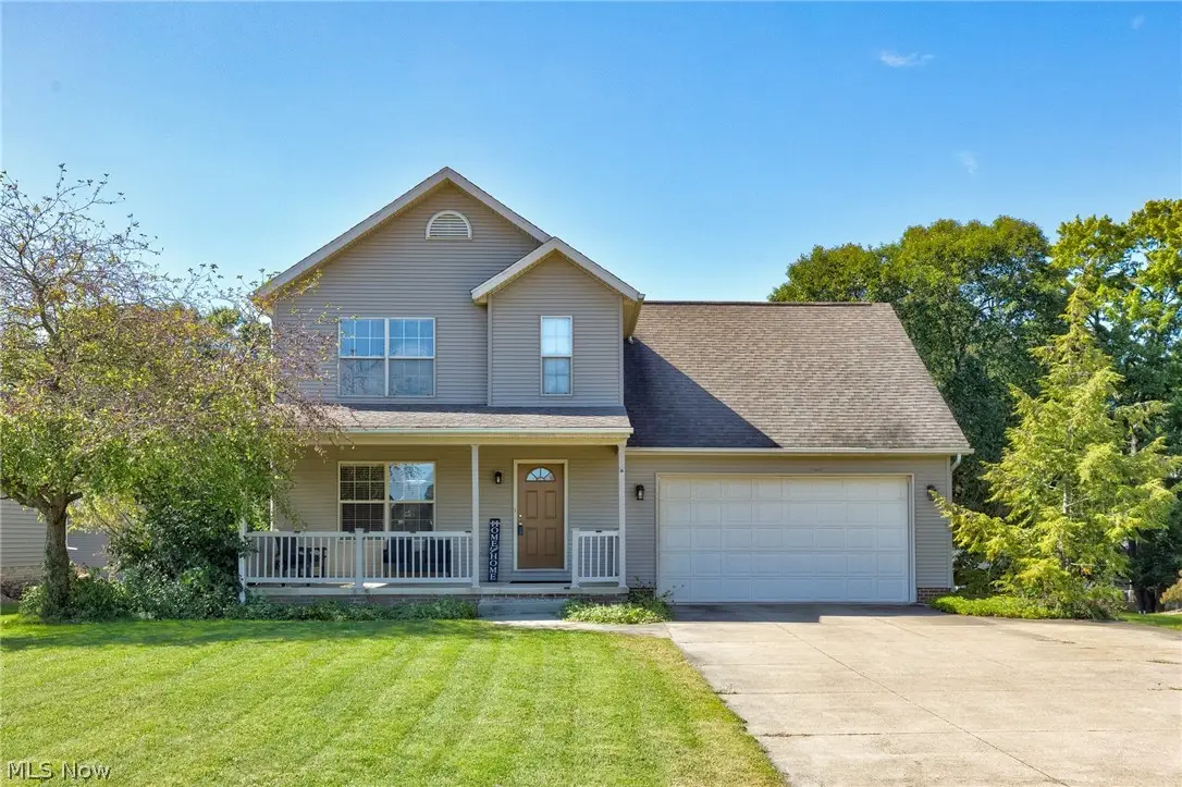 6107 Sky Ridge Ne Avenue, Louisville, OH 44641 - #1